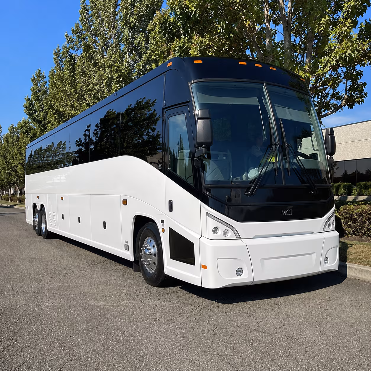 charter buses for museum and science field trips in
