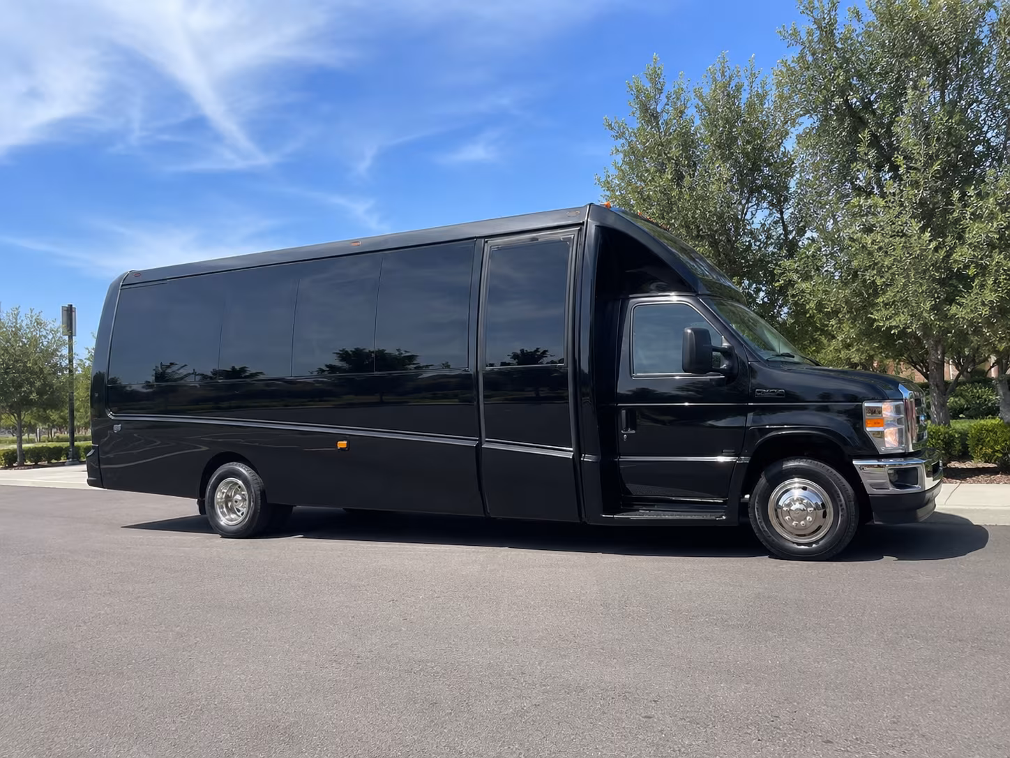 secure transportation for your next airport transfer 3